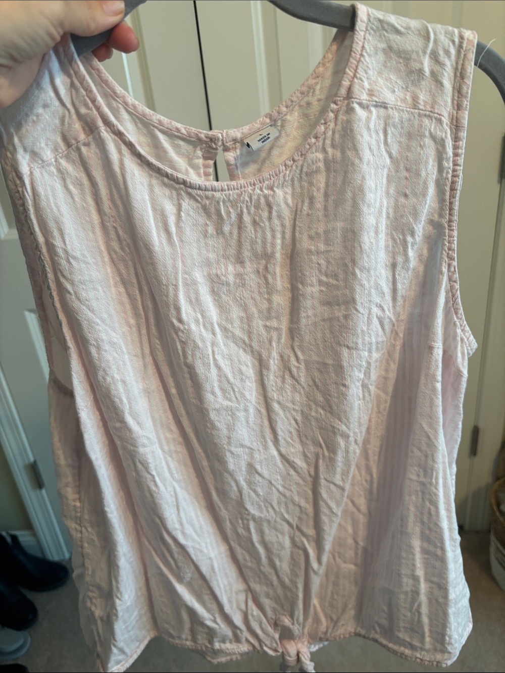 Light Pink Sleeveless Tie-Hem Women's Top